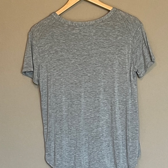 (Set of 4) Carly Jean Los Angelos Favorite Scoop Neck Tee - Picture 13 of 16